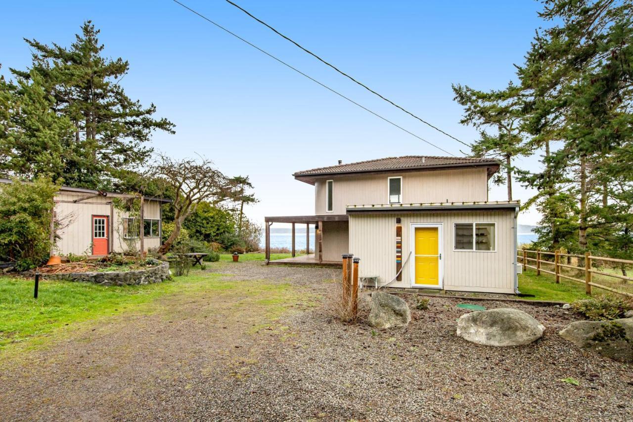 The Artists' Beachhouse Marrowstone Exterior photo
