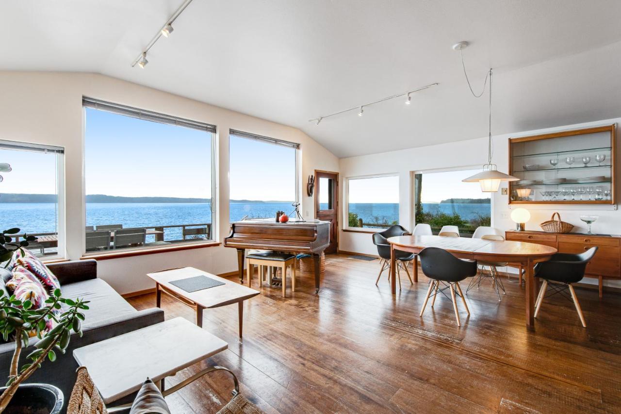 The Artists' Beachhouse Marrowstone Exterior photo