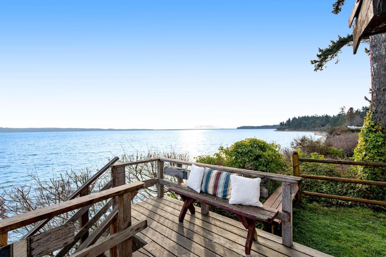 The Artists' Beachhouse Marrowstone Exterior photo